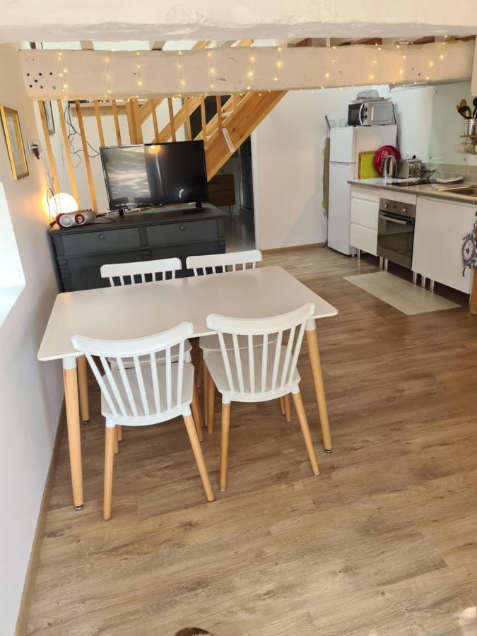 Charmant Logement A La Campagne Gazaupouy Bagian luar foto